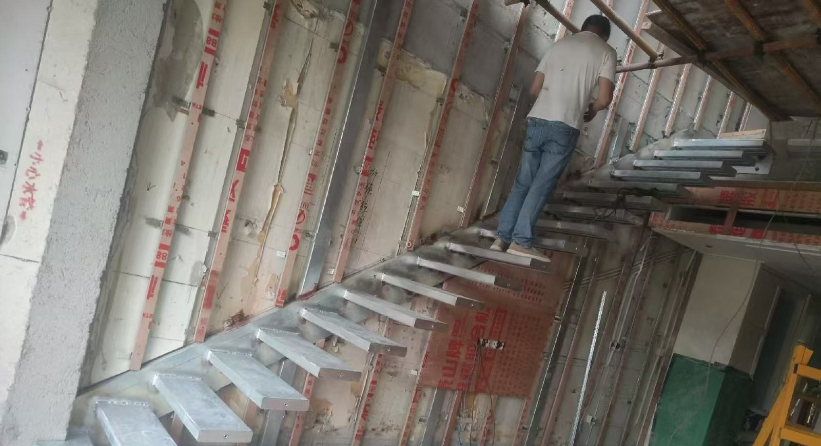 Floating staircase, hot-spring hotel — Tangxia, Dongguan