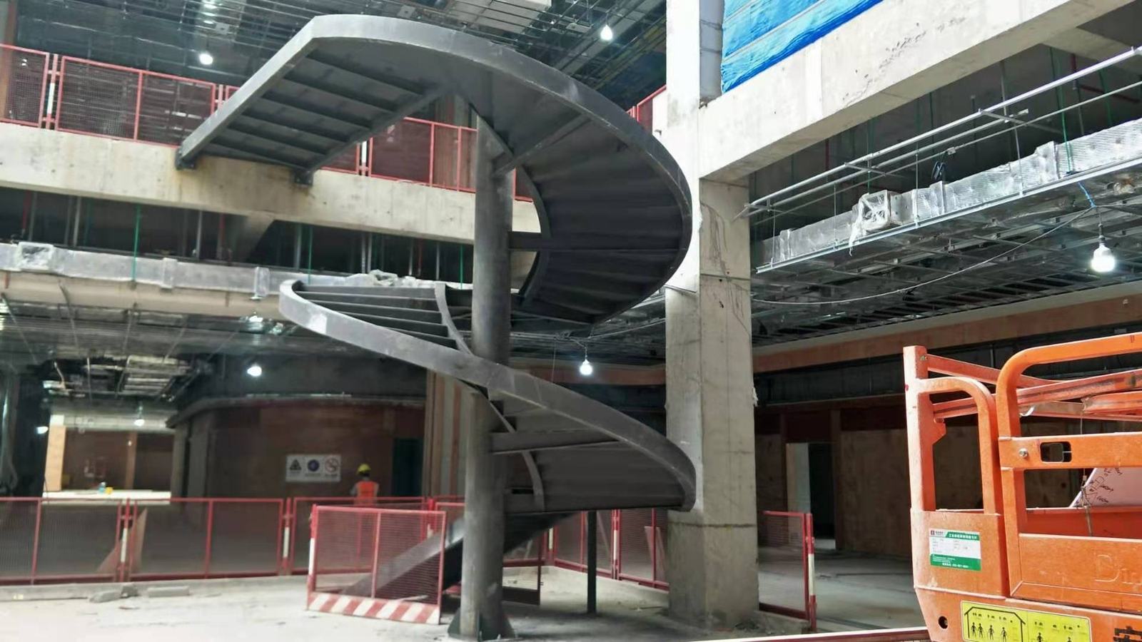 珠海横琴服务中心 · 旋转楼梯车间制作