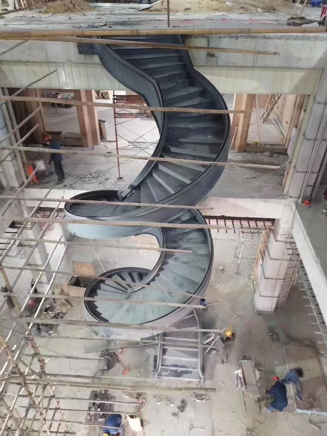 Multi-level helical staircase, retail store — Houjie, Dongguan