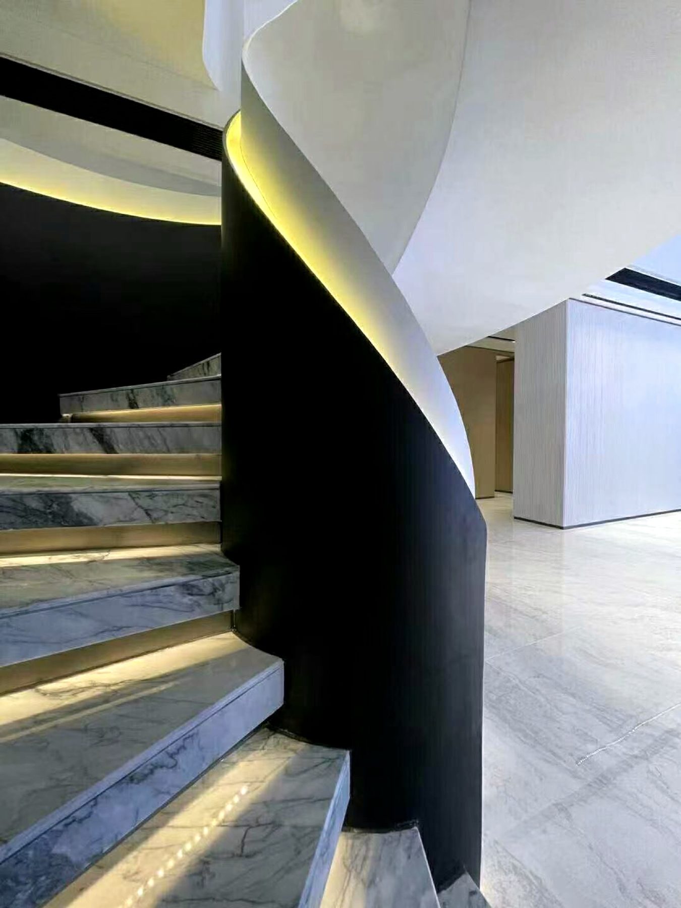 Helical staircase, sales centre — Nancheng, Dongguan
