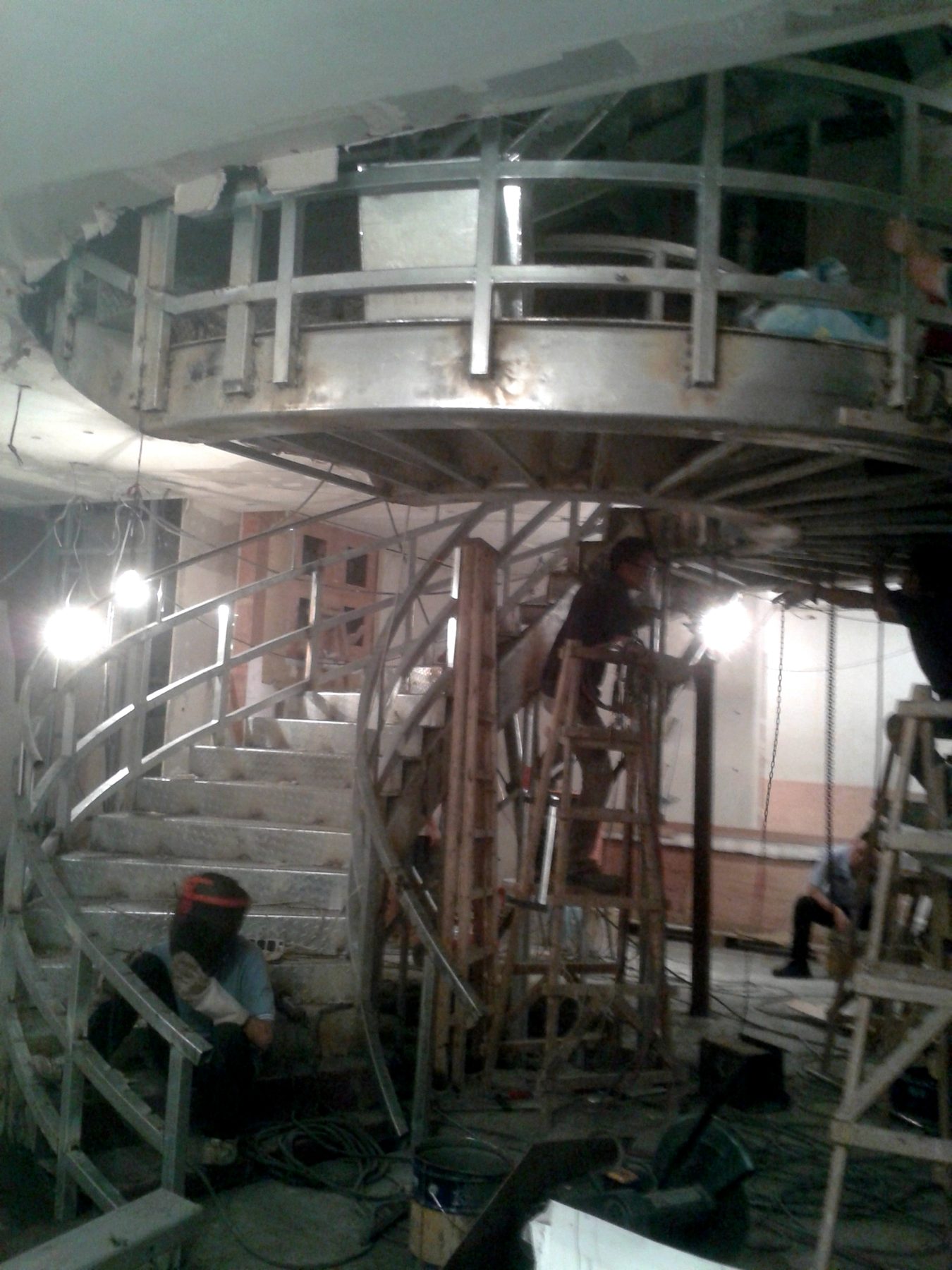 Multi-level helical staircase — Hangzhou